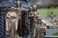 'A clash of cultures': Irish opinion split over Travellers' elaborate headstones