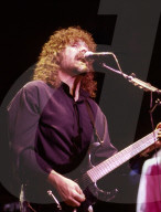 Boston 1997 Brad Delp © Chris Walter 