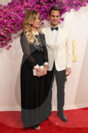 PEOPLE - Oscars 2024: Roger Federer und Frau Mirka strahlen auf dem roten Teppich