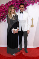 PEOPLE - Oscars 2024: Roger Federer und Frau Mirka strahlen auf dem roten Teppich