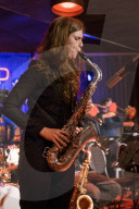 Anna Lena Schnabel und das Jazzkombinat unter der Leitung von Tini Thomsen spielen ''Made in Hamburg''