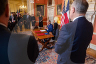 The UK government signs a trade agreement with Texas