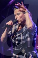 AnNa R.
