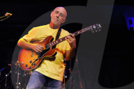 Larry Carlton - Konzert am 07.11.2013 in Hamburg, Fabrik