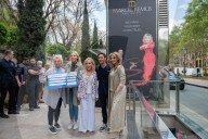 Marcel Remus praesentiert seine neue Kampagne mit Hollywood-Legende Barbara Eden