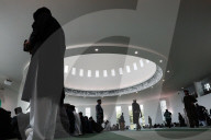 Eid prayers Baitul Futuh mosque, Morden