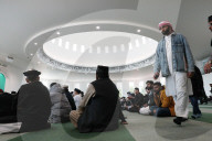 Eid prayers Baitul Futuh mosque, Morden
