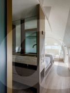 Boeing 737 turned into holiday villa for high flyers
