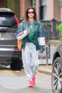 *EXCLUSIVE* Emily Ratajkowski heads to the gym in colorful attire