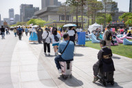 Seoul's Outdoor Library Opens