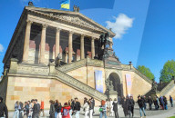 Ansturm auf Caspar David Friedrich Ausstellung anlässlich des 250. Geburtstages in der Alte Nationalgalerie Berlin