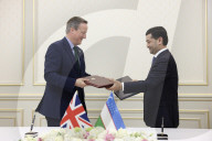 Foreign Secretary David Cameron visits Uzbekistan