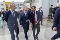 The Prime Minister Rishi Sunak is welcomed by the Prime Minister of Poland
