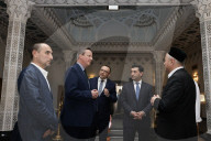Foreign Secretary David Cameron visits Uzbekistan