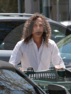 EXCLUSIVE: Kenny G Spotted Grocery Shopping At Whole Foods In Malibu - 24 Apr 2024