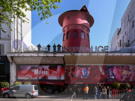 Paris: Flügel des Moulin Rouge abgestürzt