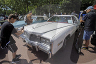 ROMANIA-BUCHAREST-VINTAGE CARS-SPRING PARADE