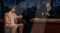 Ryan Gosling has smashing time on talk show