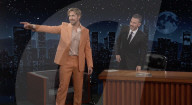 Ryan Gosling has smashing time on talk show