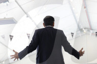 Prime Minister Rishi Sunak visits Siemens Healthineers