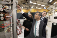 Prime Minister Rishi Sunak visits Siemens Healthineers