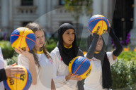 The Prime Minister's wife Akshata Murty hosts a basketball Lessons at 10