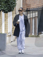 Excl - Zoe Kravitz is seen filming scenes for her latest film, ‘Self-Portrait’
