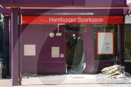 Hamburg: Geldautomat gesprengt - Sparkassenfiliale verwüstet