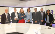 Exclusif - Valérie Hayer invitée de l'émission "Face aux territoires" présentée par Cyril Viguier dans les studios de TV5 Monde à Paris