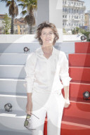 Exclusif - Irène Jacob pose avant l'émission Télématin en marge du 77ème Festival International du Film de Cannes