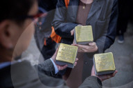 Descendants of Holocaust survivors celebrate hidden 'queer love story'