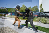 Patients of Superhumans rehab center try hand at buhurt combat