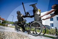 Patients of Superhumans rehab center try hand at buhurt combat