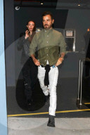 *EXCLUSIVE* Justin Theroux Steps Out to Attend Kate Hudson concert in LA!