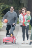 *EXCLUSIVE* Kate Mara and Jamie Bell go on a family coffee run