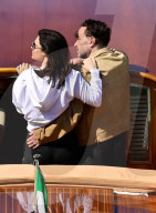 EXCLUSIVE - Johnny Galecki von Big Bang Theory und seine Frau Morgan genießen eine romantische Auszeit in Venedig