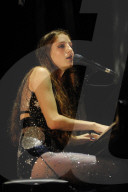 Birdy live im Konzert