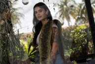 Florida woman makes fashion out of dead Pythons