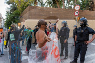 Barcelona - Tension between residents and police at Park Guell