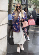 *EXCLUSIVE* Serena Williams visits Gucci Store with her daughter in Paris