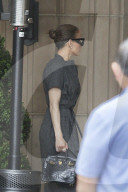 *EXCLUSIVE* Jennifer Lopez enjoys lunch at The Maybourne Hotel in Beverly Hills