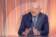 Rai Uno - Il Ministro della Giustizia Carlo Nordio ospite nella trasmissione Cinque minuti condotta da Bruno Vespa