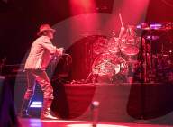 Jane's Addiction review - original lineup, same thrilling riff-driven thrashers.