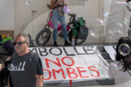 Barcelona - Soap bubbles against the UNVEX drone fair