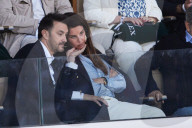 Exclusif - Cyril Lignac et sa compagne Déborah dans les tribunes des Internationaux de France de tennis de Roland Garros 2024 à Paris