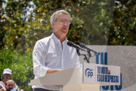 Feijoo in Barcelona closing the election campaign