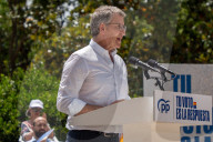 Feijoo in Barcelona closing the election campaign