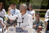 Feijoo in Barcelona closing the election campaign
