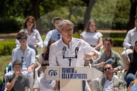 Feijoo in Barcelona closing the election campaign