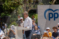 Feijoo in Barcelona closing the election campaign